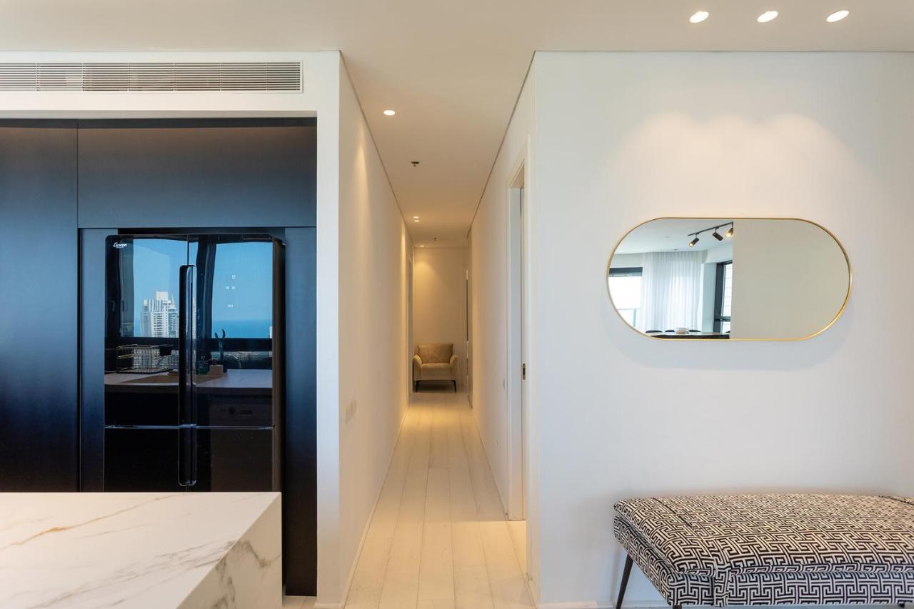 Апартаменти Yalarent Sea-Breeze Penthouse With Jacuzzi Бат-Ям Екстер'єр фото