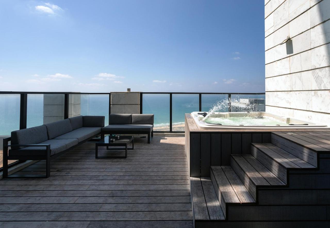Апартаменти Yalarent Sea-Breeze Penthouse With Jacuzzi Бат-Ям Екстер'єр фото